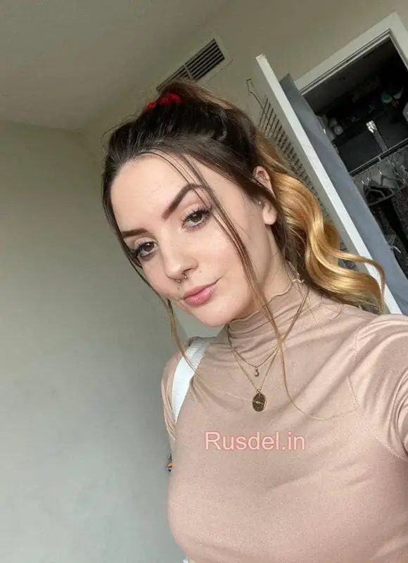 Isabelle Russian escort in Delhi (4)