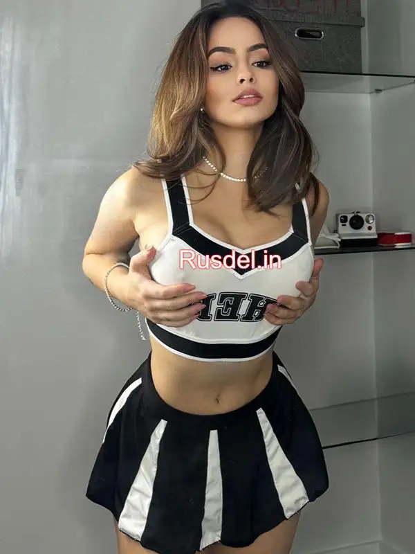 Delhi Russian escort service through Selena Russian girl (2)