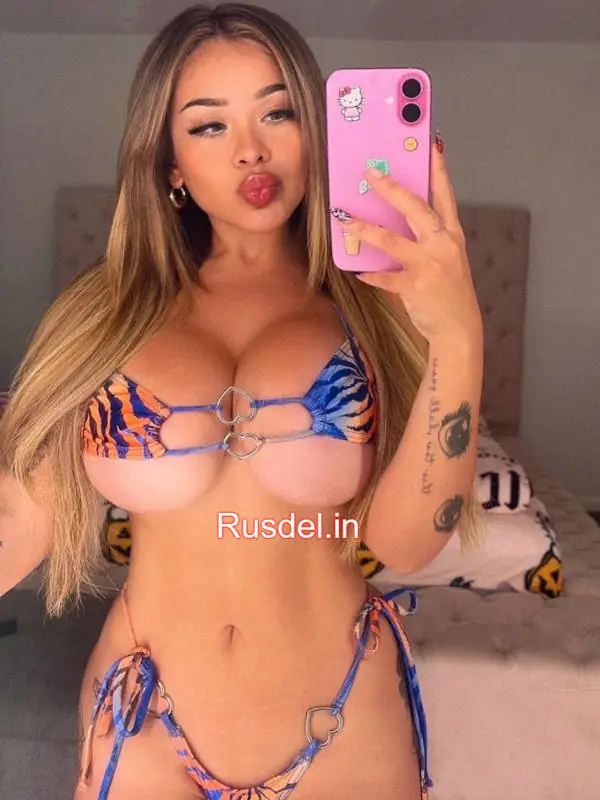 Russian escort in Delhi - Jenna call girl (4)